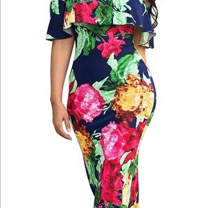 2 bodycon dresses. Both 2x brand new. Still in pkg